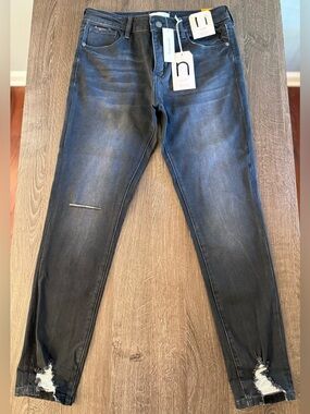 NWT Francesca’s Nature Denim Women’s Mid Rise Ankle Skinny Jeans - Black Wash